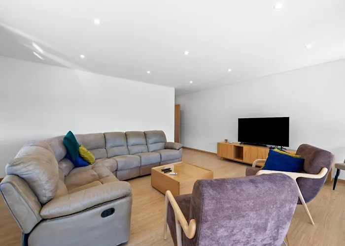 Terra Nossa Com Piscina Aquecida 维拉·雷阿尔